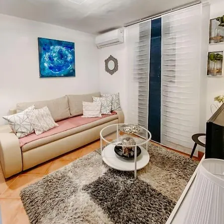 Nadica Sabunike Apartment *